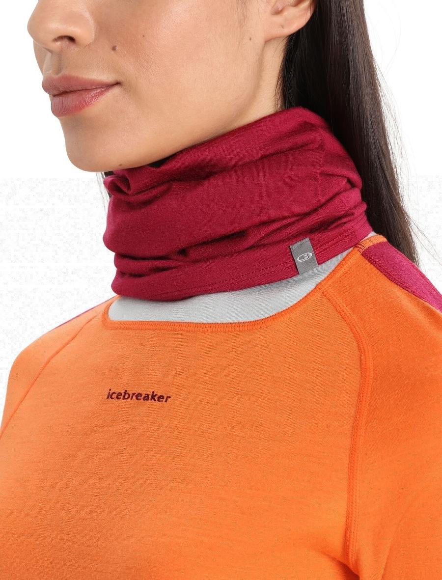 Men's Icebreaker Unisex Merino Flexi Chute Scarves Cherry | CA 1877WNBY